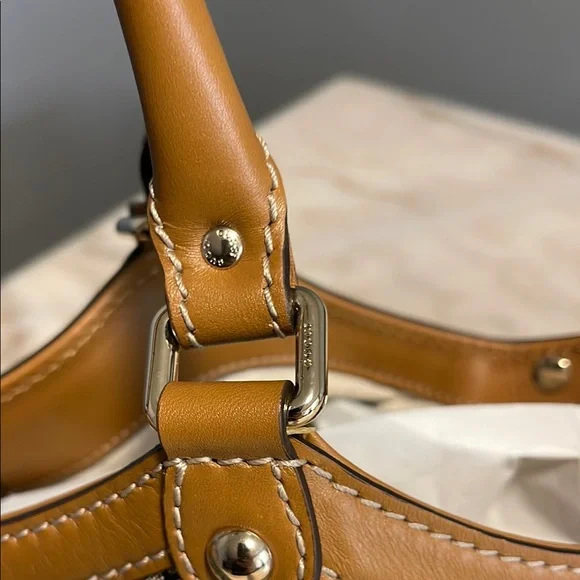 Gucci Diamante brown canvas Sukey hobo bag - Picture 4 of 12